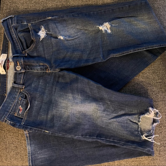 Distressed Hollister Jeans for Her - Picture 2 of 3